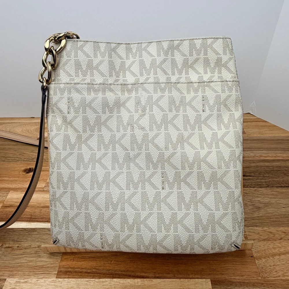 Michael Kors Bedford Crossbody Bag Vanilla Logo Signature Gold Hardware Buckle - Picture 6 of 11